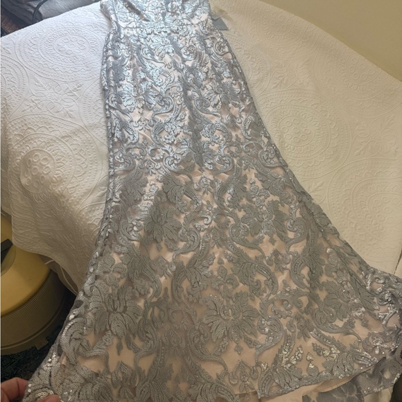 Wedding, formal,prom stunning silver evening dress - Picture 6 of 16
